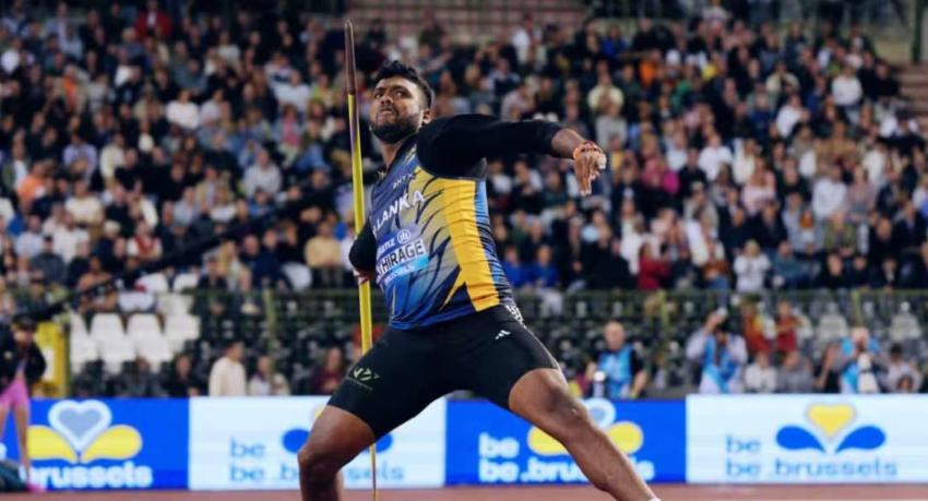 රුමේෂ් තරංග හෙල්ල විසි කිරීම පිරිමි ඉසව්ව ජය ගනී